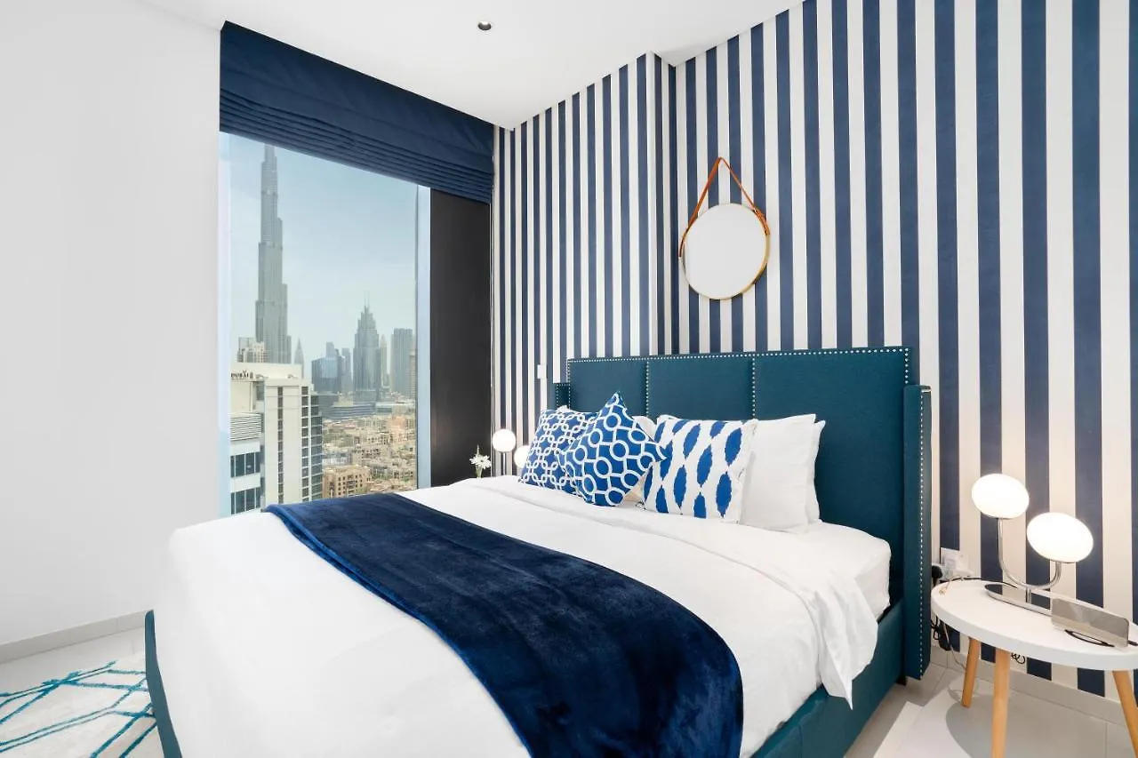 Apartment Ultimate Stay / 4 Beds / Burj Khalifa View / Ultra Modern / Business Bay Dubai