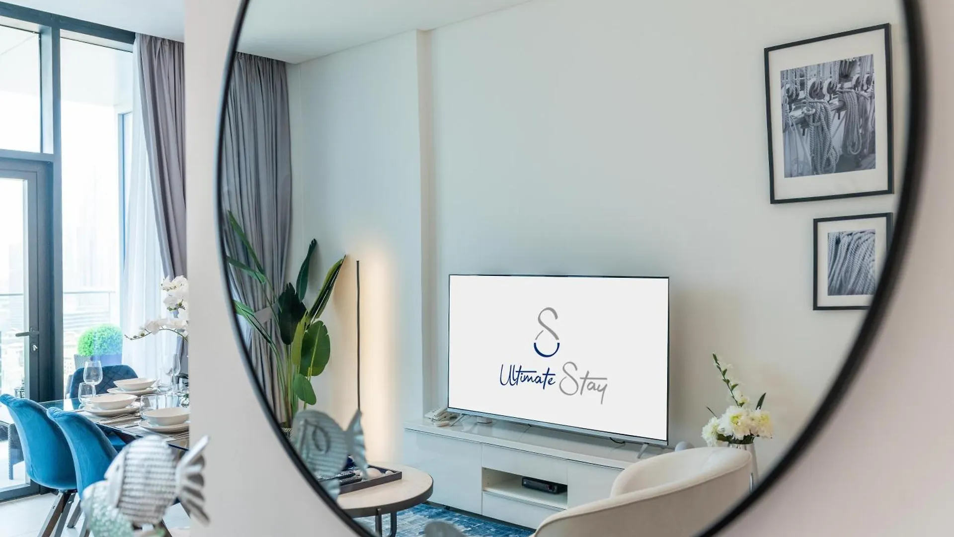 Ultimate Stay / 4 Beds / Burj Khalifa View / Ultra Modern / Business Bay Dubai
