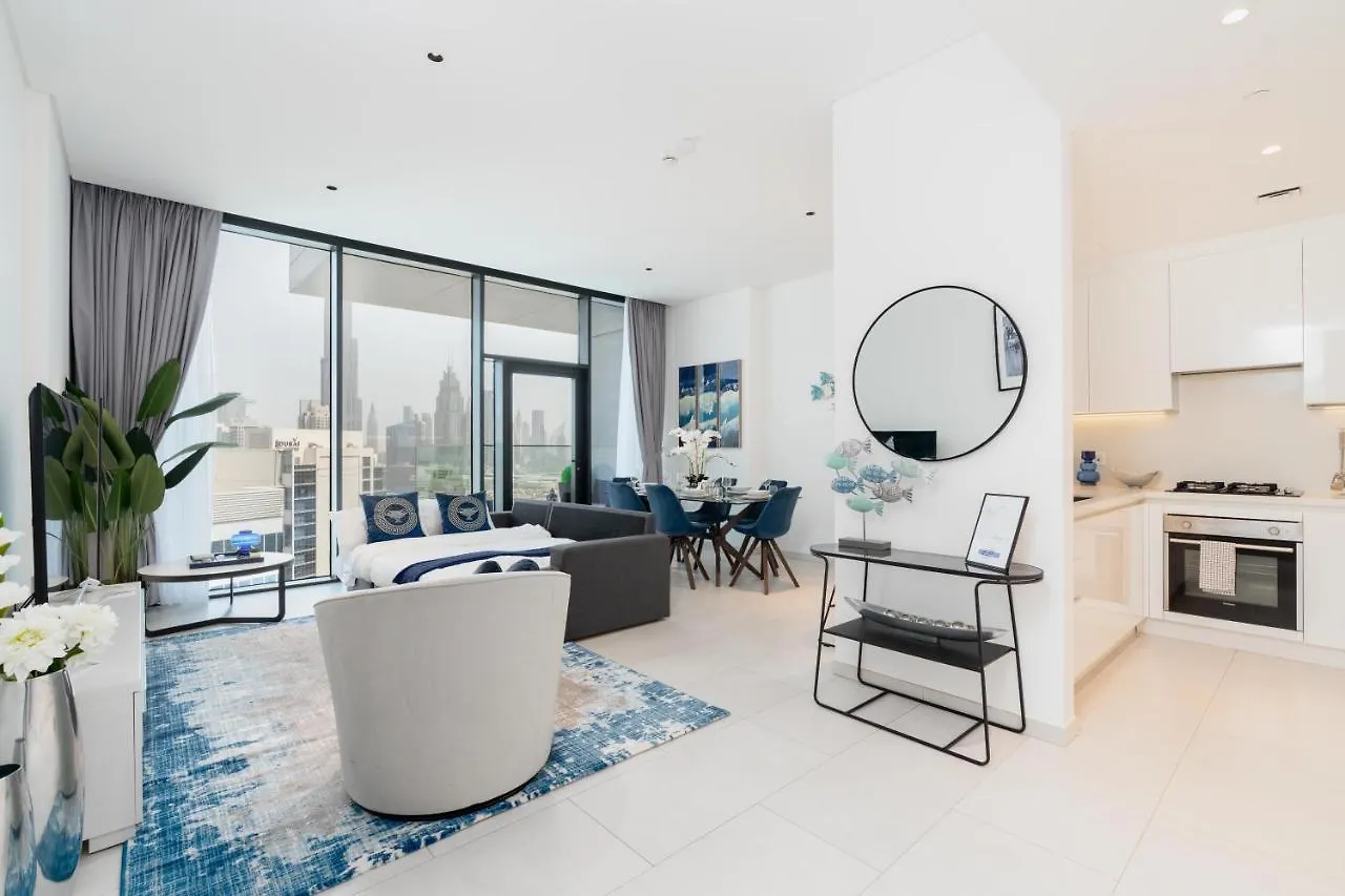 Ultimate Stay / 4 Beds / Burj Khalifa View / Ultra Modern / Business Bay Dubai